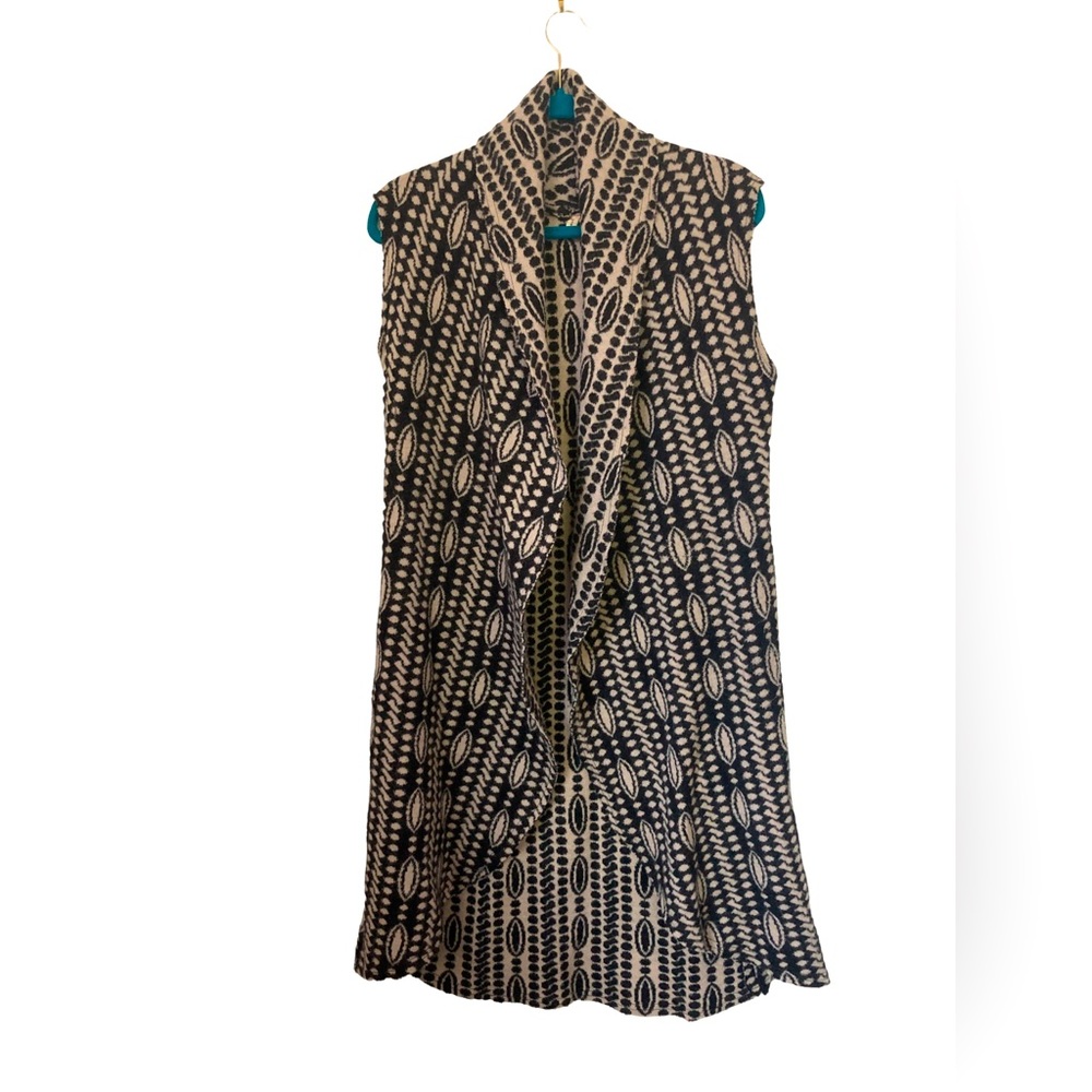 Brand: Moth , comfy long sweater, size M/L